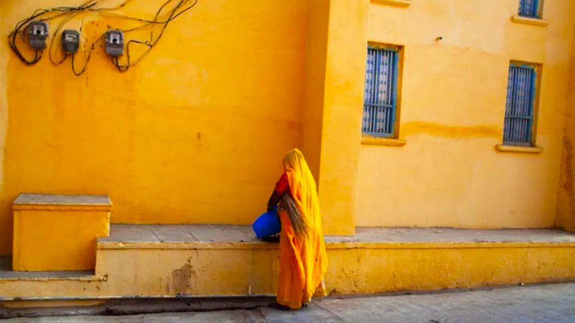 Mastering Color: The Psychology Of The Color Yellow And Its Use In Photography